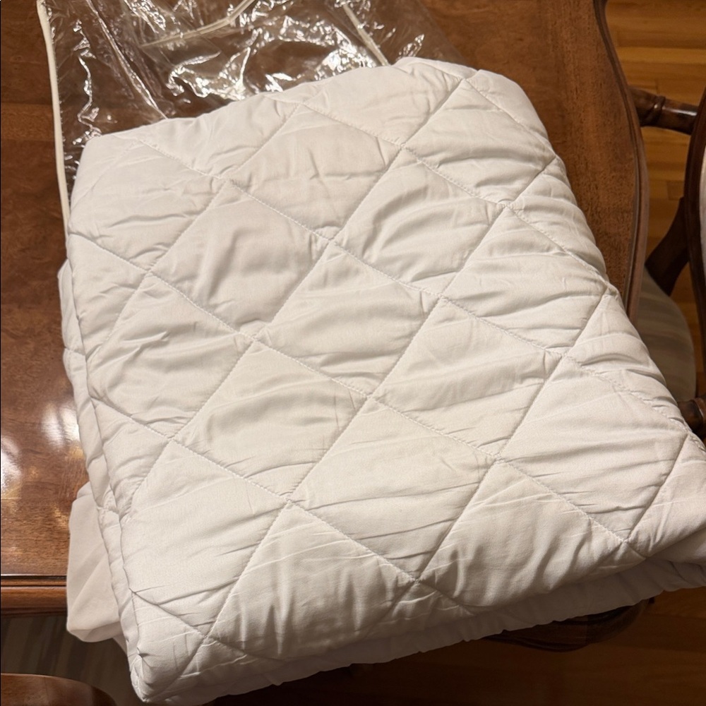 Quilted Mattress Protector Pad - White